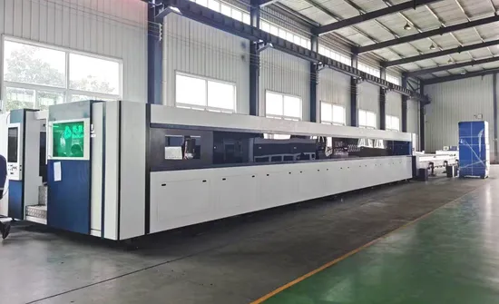 Enclosed Cover CNC Fiber First Laser Cutter for Metal Sheet